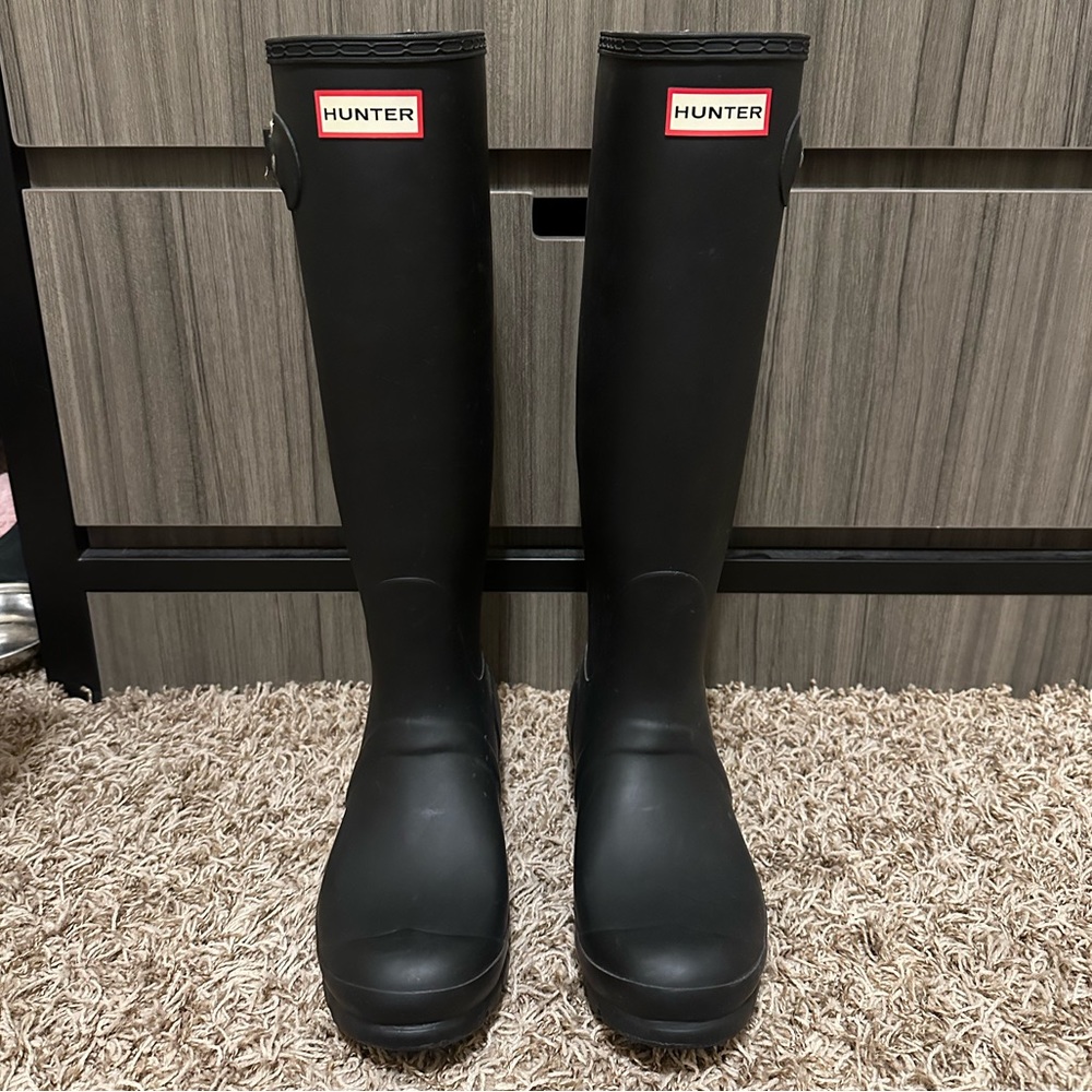 Black Hunter Boots